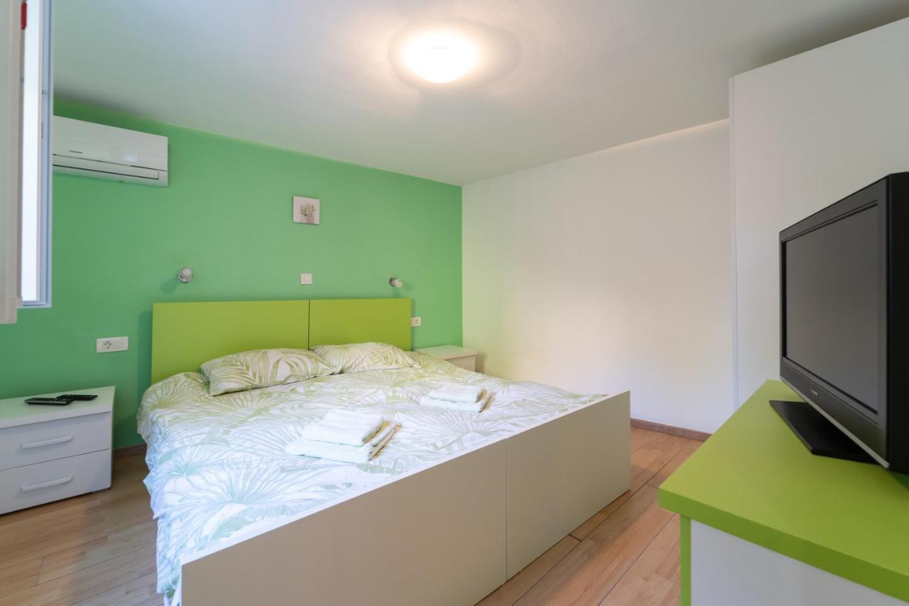 Apartment Fly Split Exterior foto