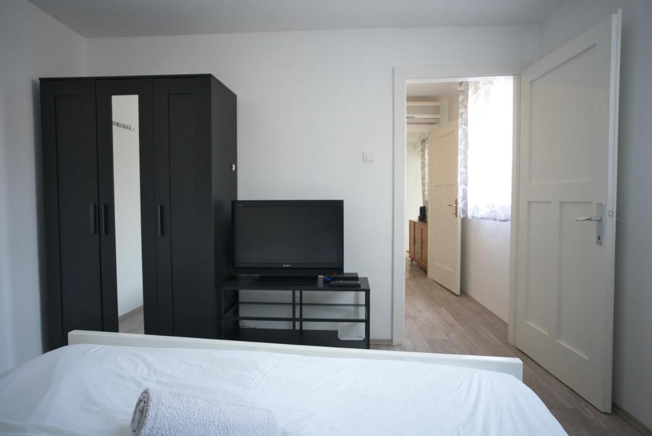 Apartment Fly Split Exterior foto